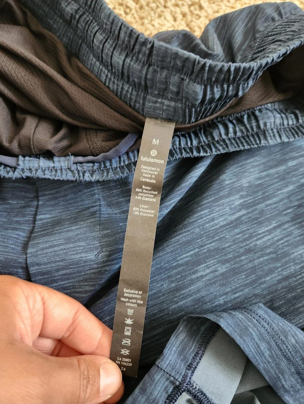 Lululemon Men’s Lined Pace Breaker Short Size Medium